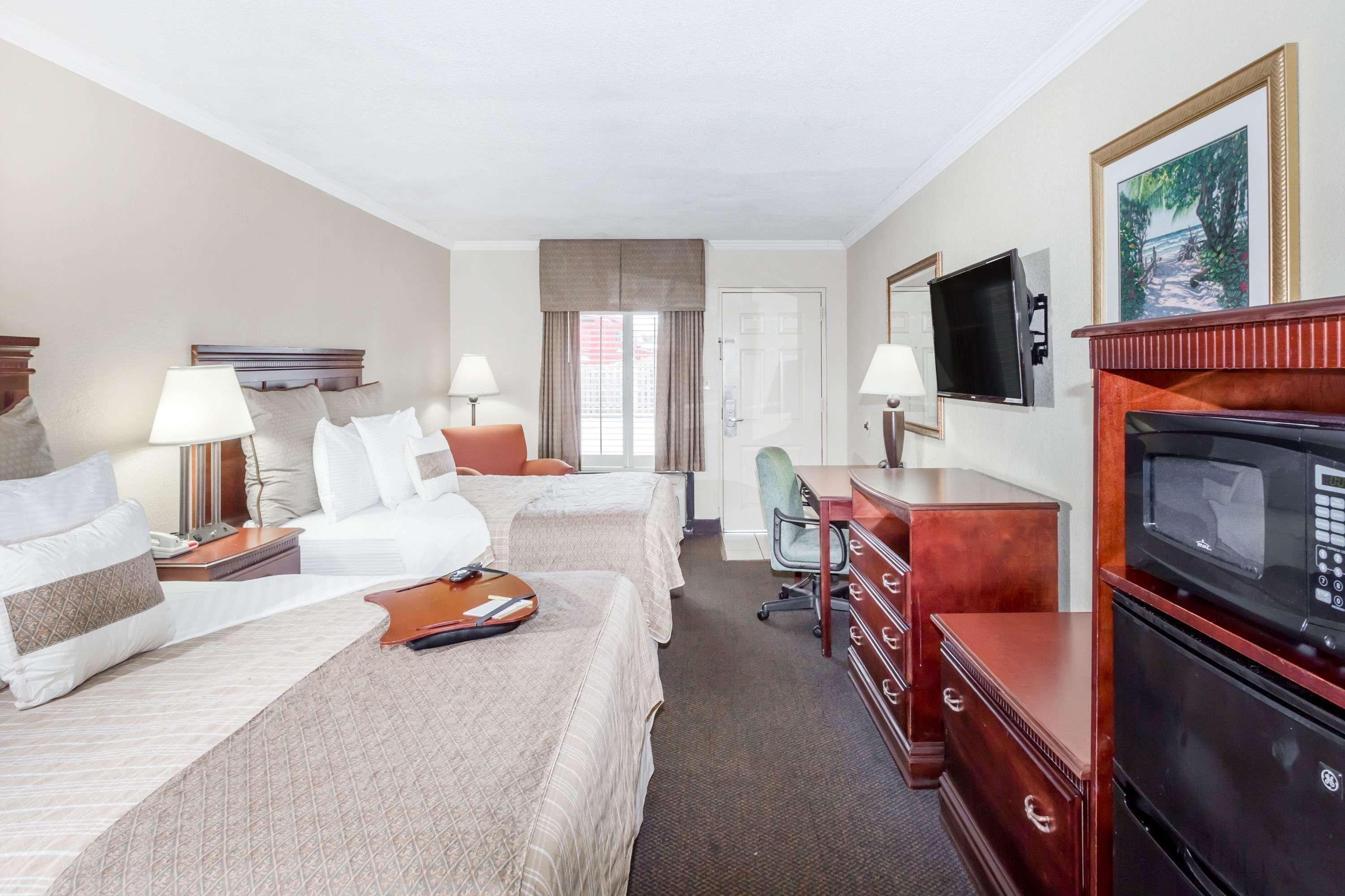 Days Inn By Wyndham Destin Esterno foto