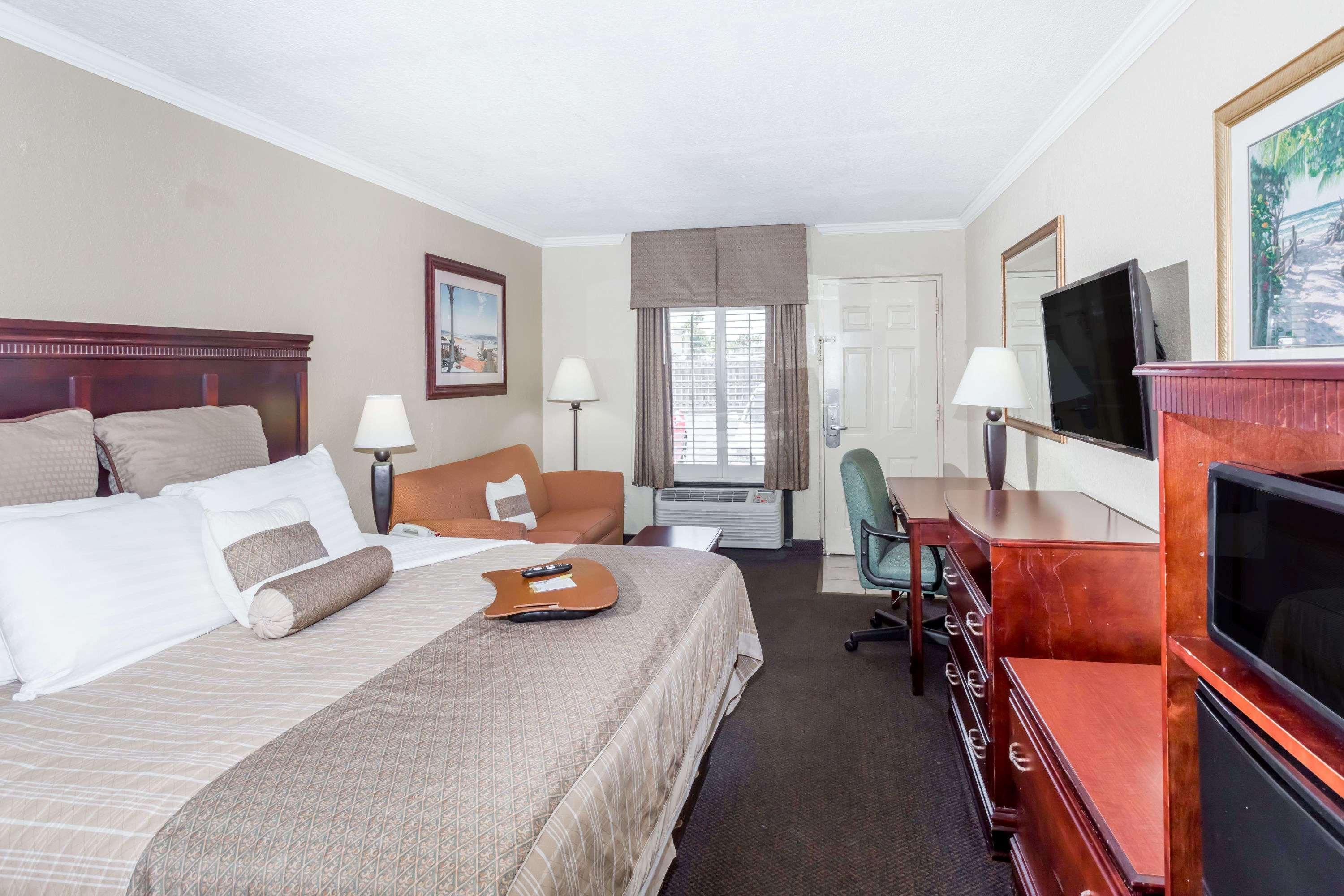 Days Inn By Wyndham Destin Esterno foto