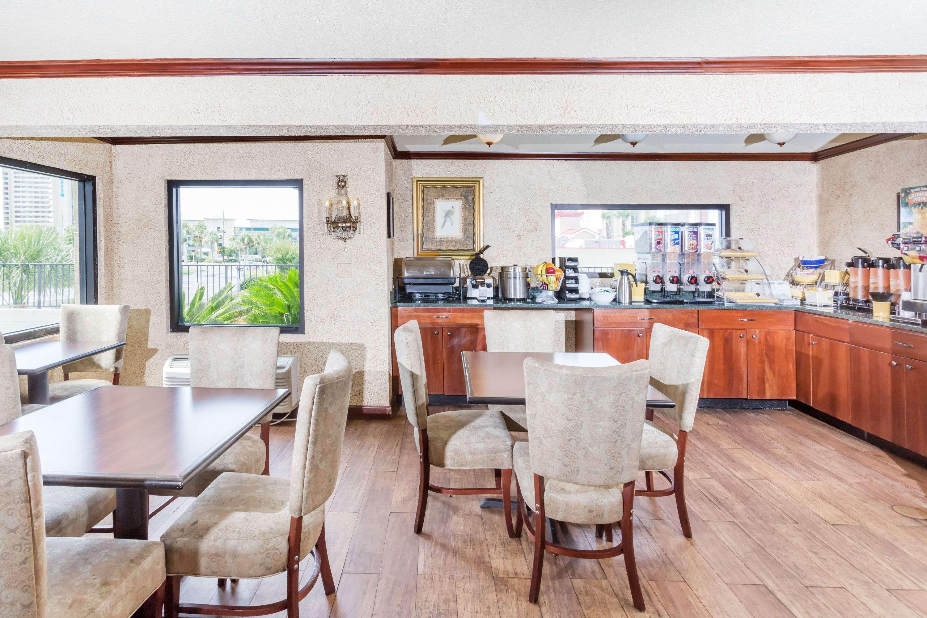 Days Inn By Wyndham Destin Esterno foto