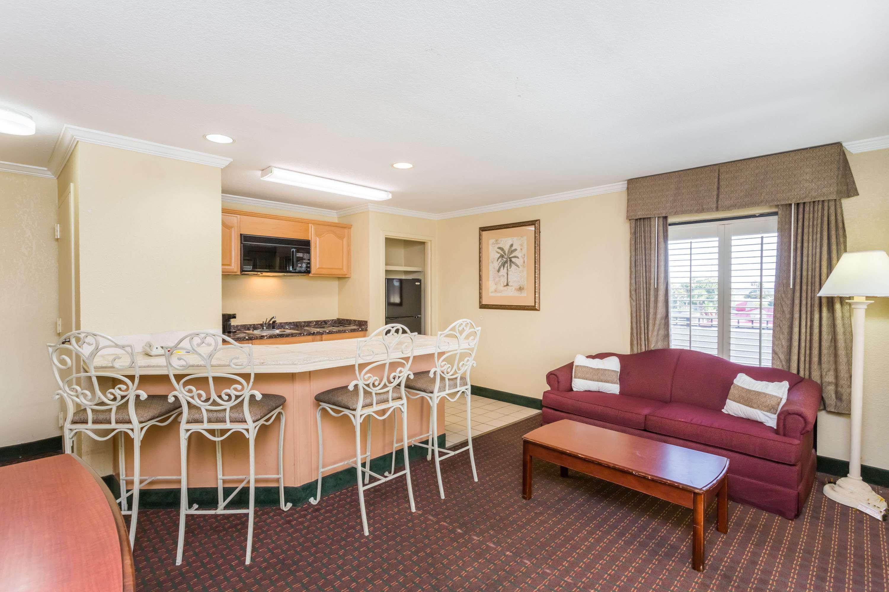 Days Inn By Wyndham Destin Esterno foto